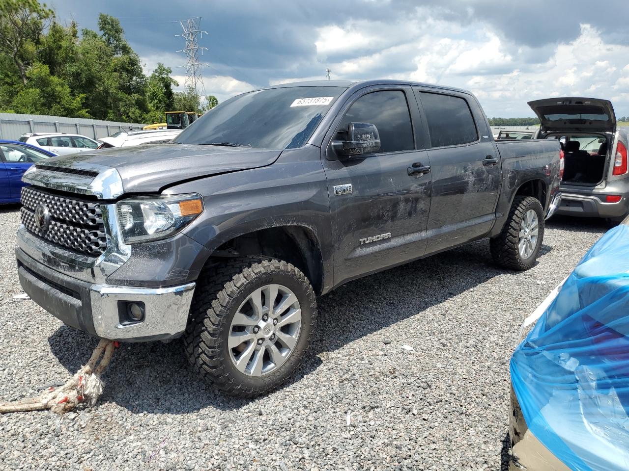 TOYOTA TUNDRA CREWMAX SR5