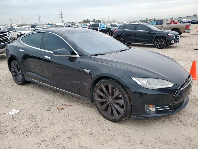 2016 TESLA MODEL S 5YJSA1E24GF128419