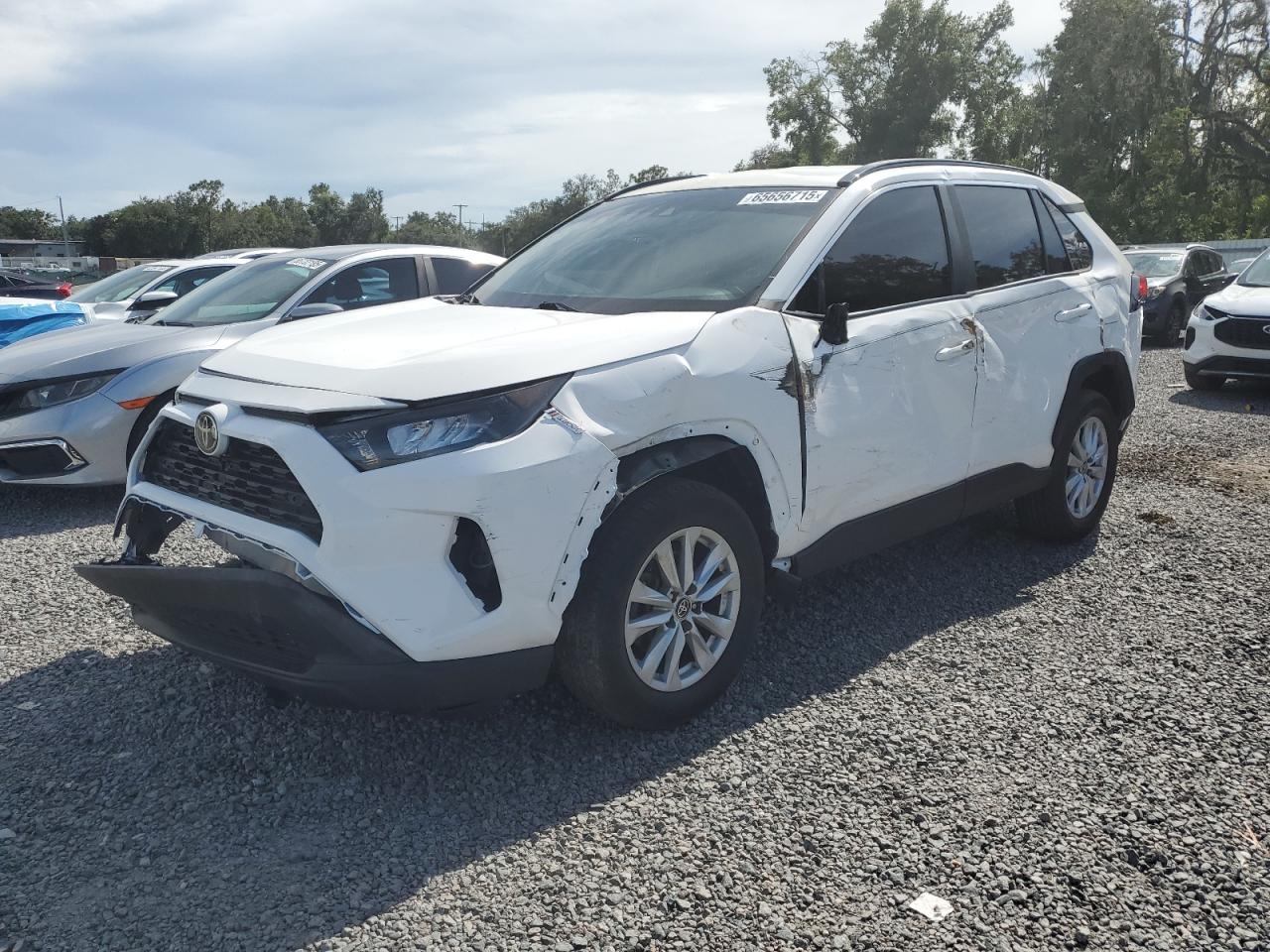 TOYOTA RAV4 LE