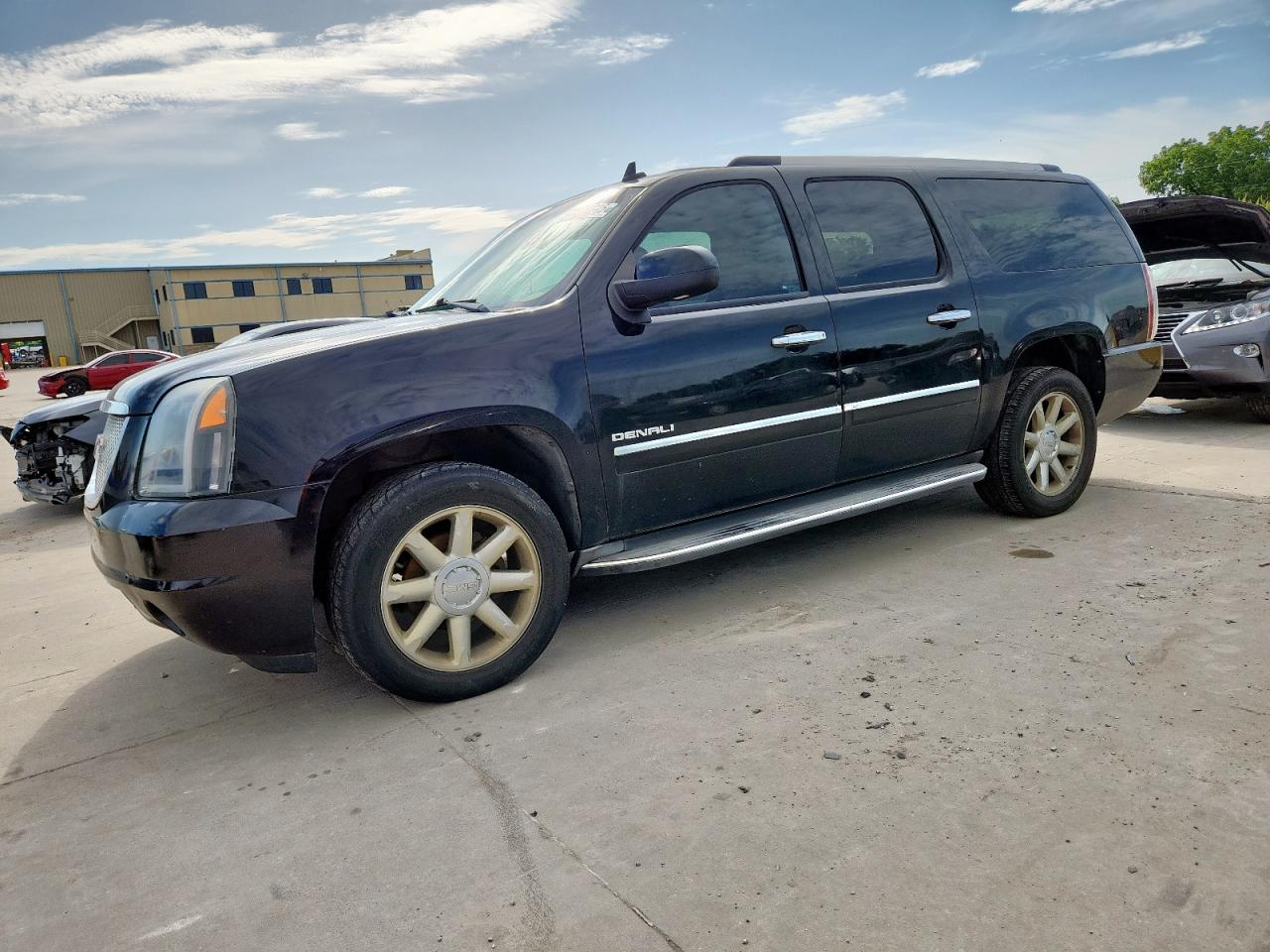 GMC YUKON DENALI