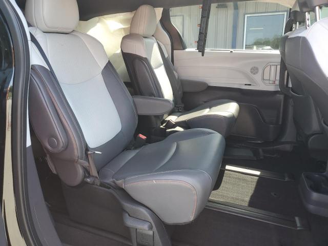 2022 TOYOTA SIENNA XSE 5TDXRKEC4NS076554