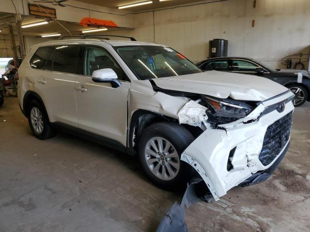 2024 TOYOTA GRAND HIGH 5TDAAAB54RS020956