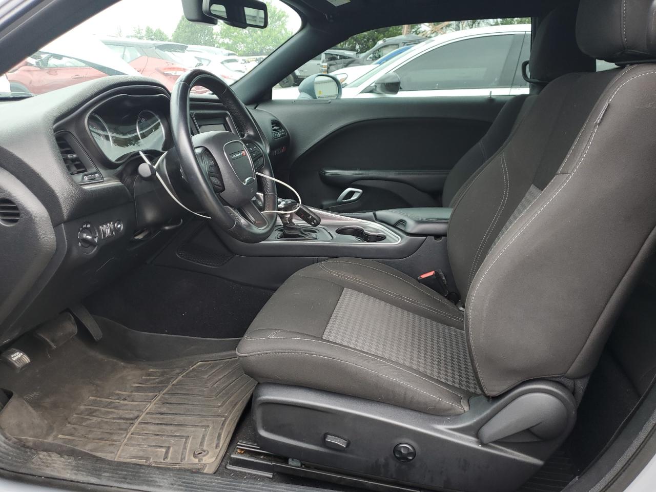 DODGE CHALLENGER SXT