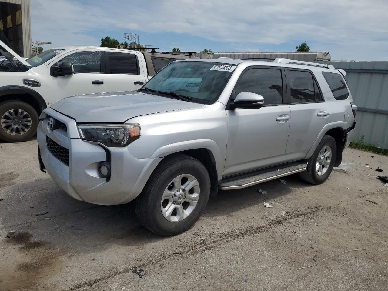 TOYOTA 4RUNNER SR5