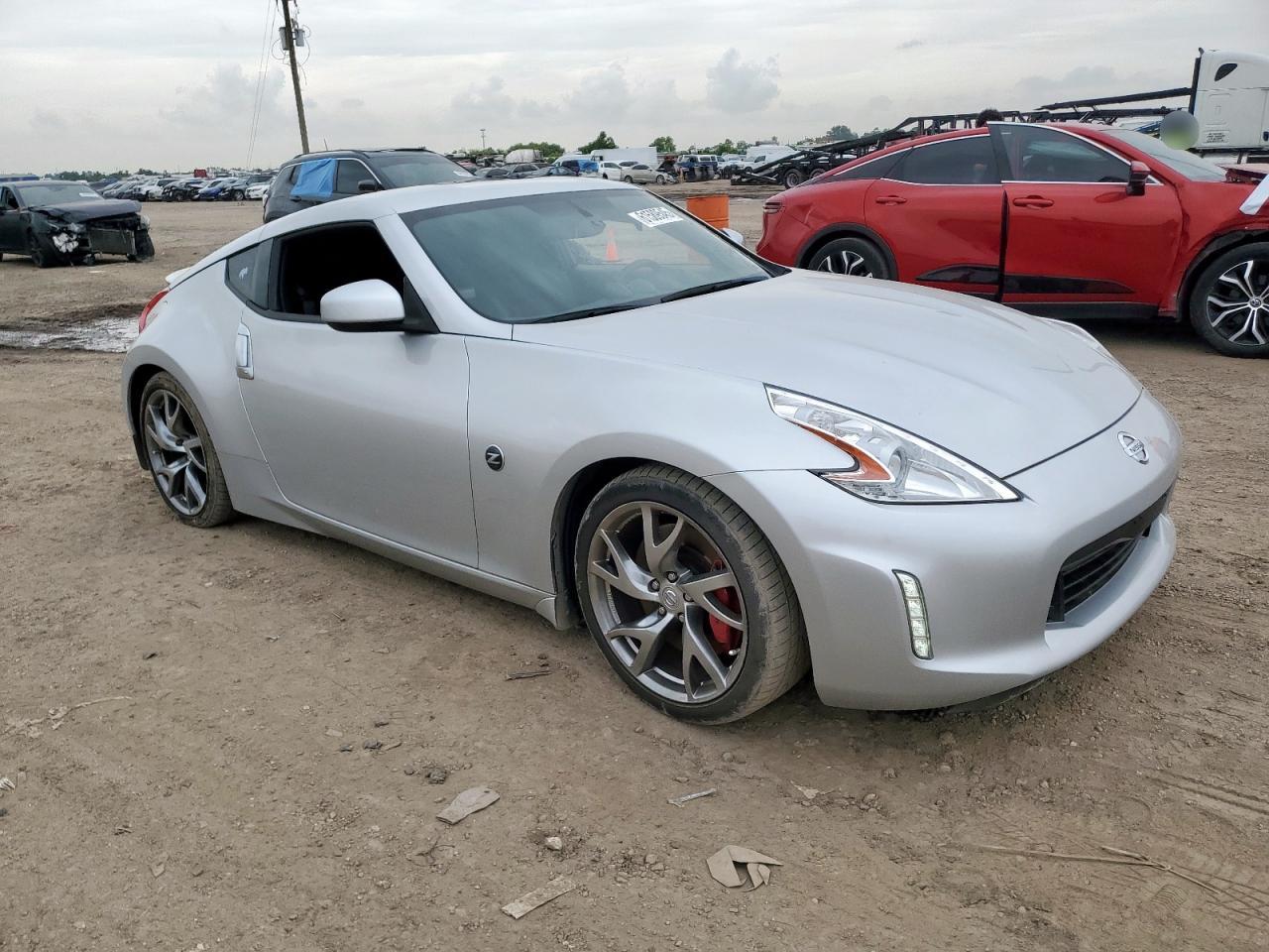 NISSAN 370Z BASE