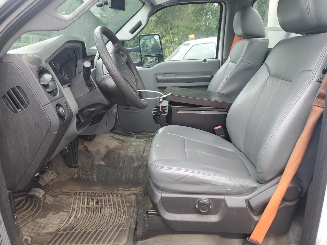 FORD F-450 SUPER DUTY