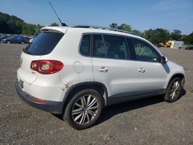 2011 VOLKSWAGEN TIGUAN S - WVGAV7AXXBW551560