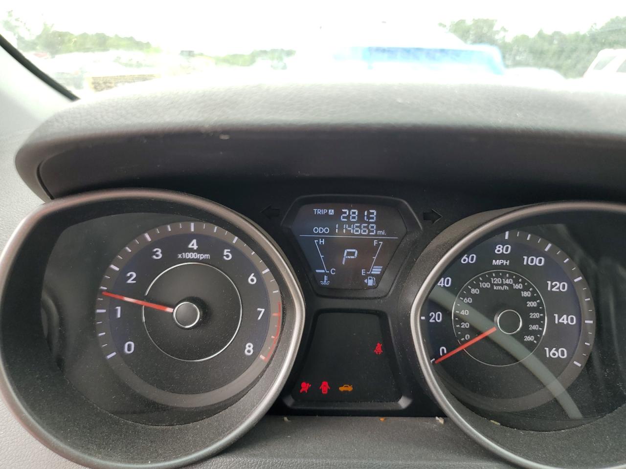 Hyundai Elantra gl 2013