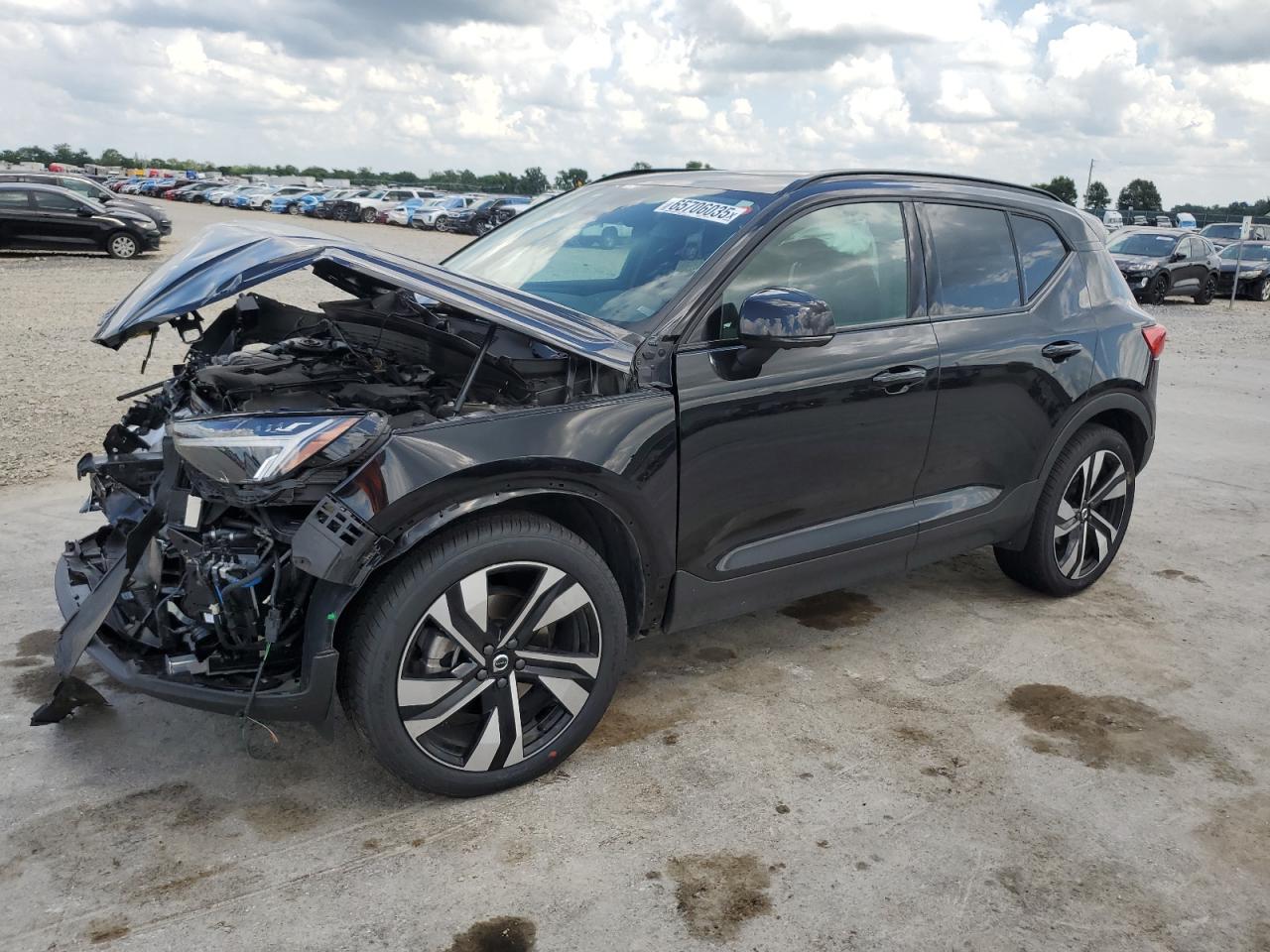 Lot #3230570870 2023 VOLVO XC40 PLUS
