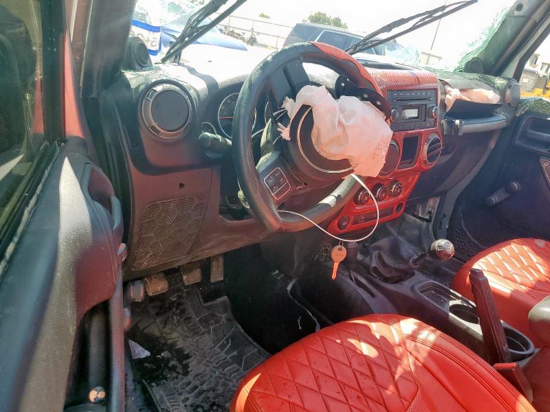 2014 JEEP WRANGLER U - 1C4BJWDG9EL253243