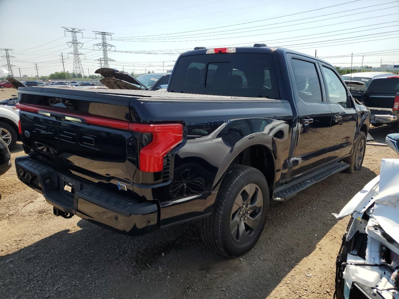 FORD F-150 LIGHTNING PRO