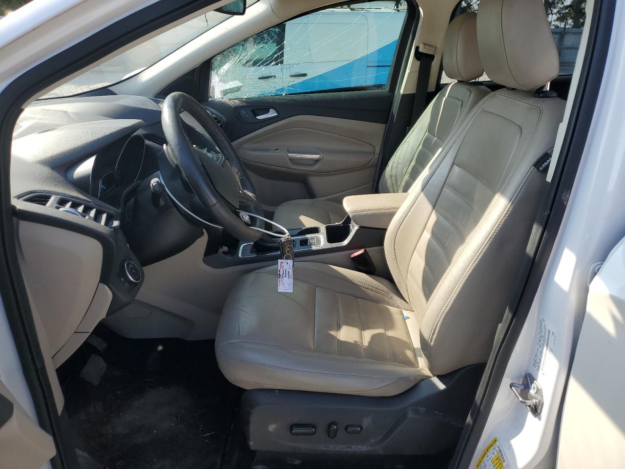 FORD ESCAPE TITANIUM