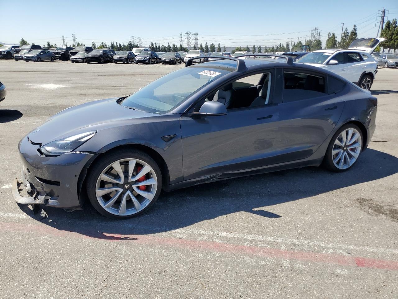 TESLA MODEL 3