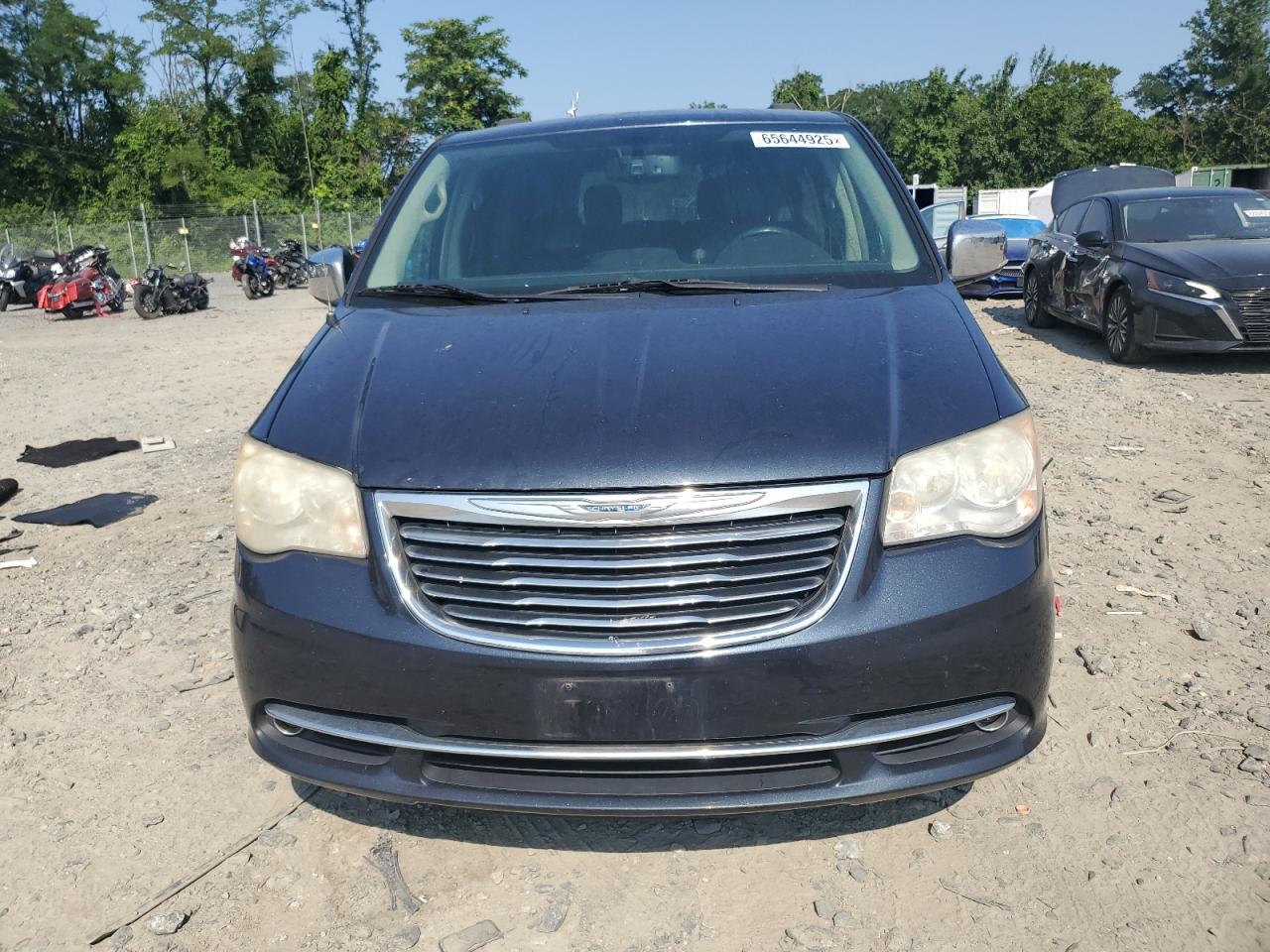 CHRYSLER TOWN & COUNTRY TOURING L