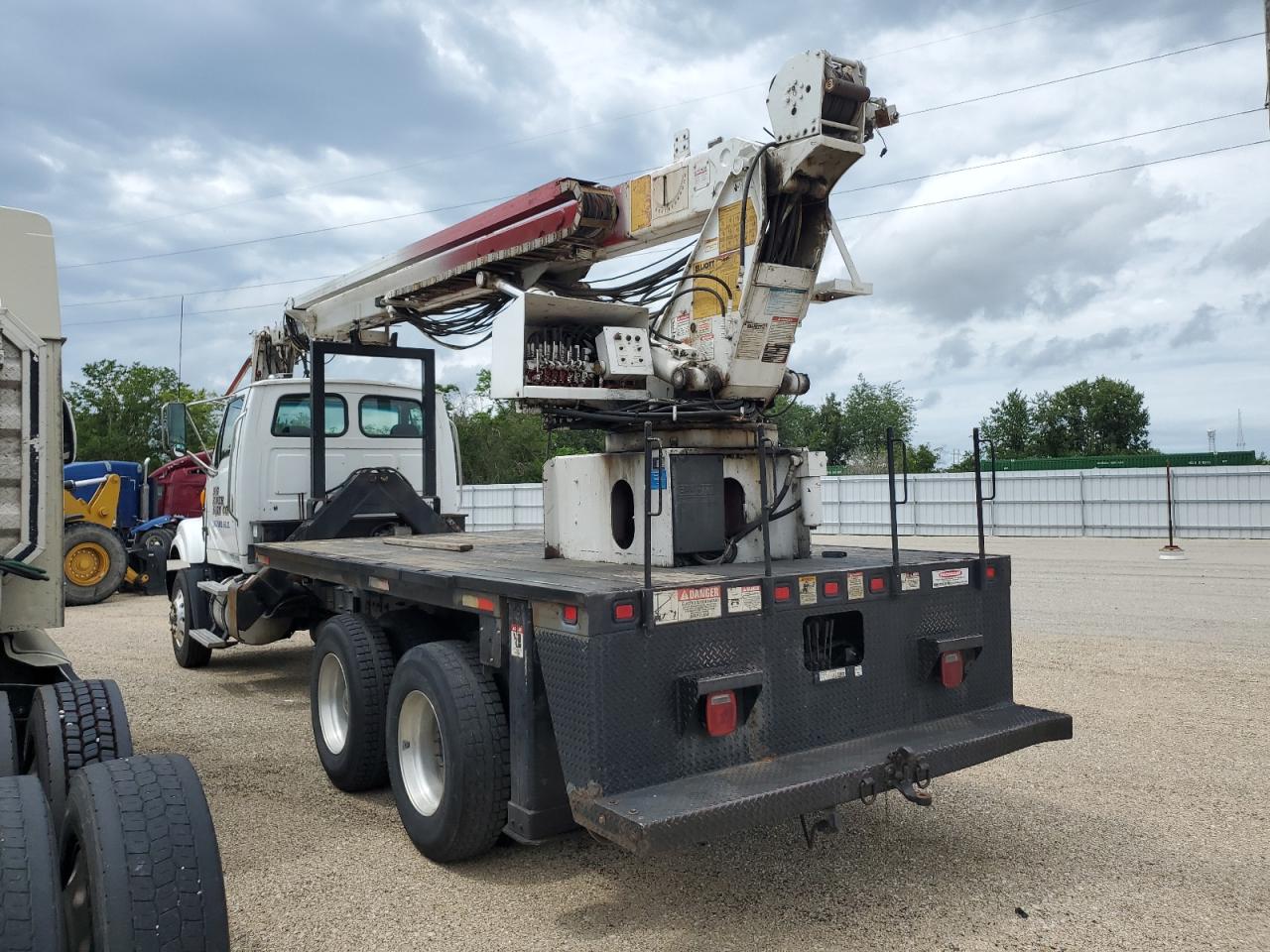 Lot #3241489737 2008 STERLING LT 8500