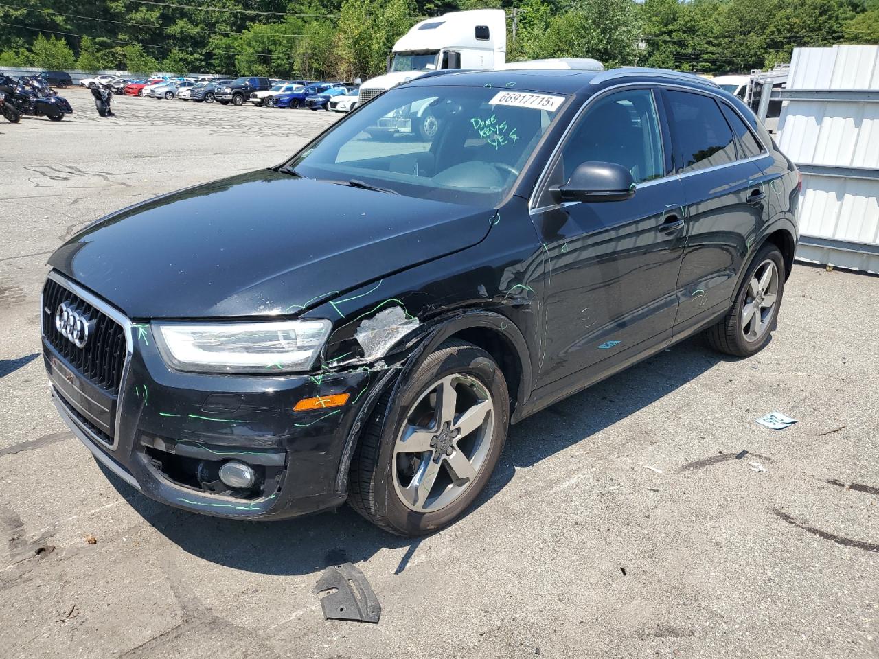 AUDI Q3 PREMIUM PLUS