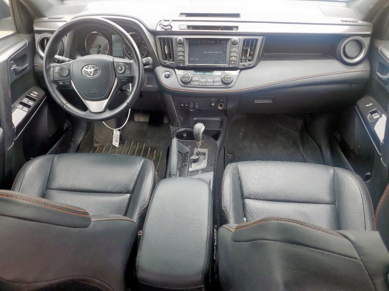 2016 TOYOTA RAV4 SE JTMJFREV8GJ076310