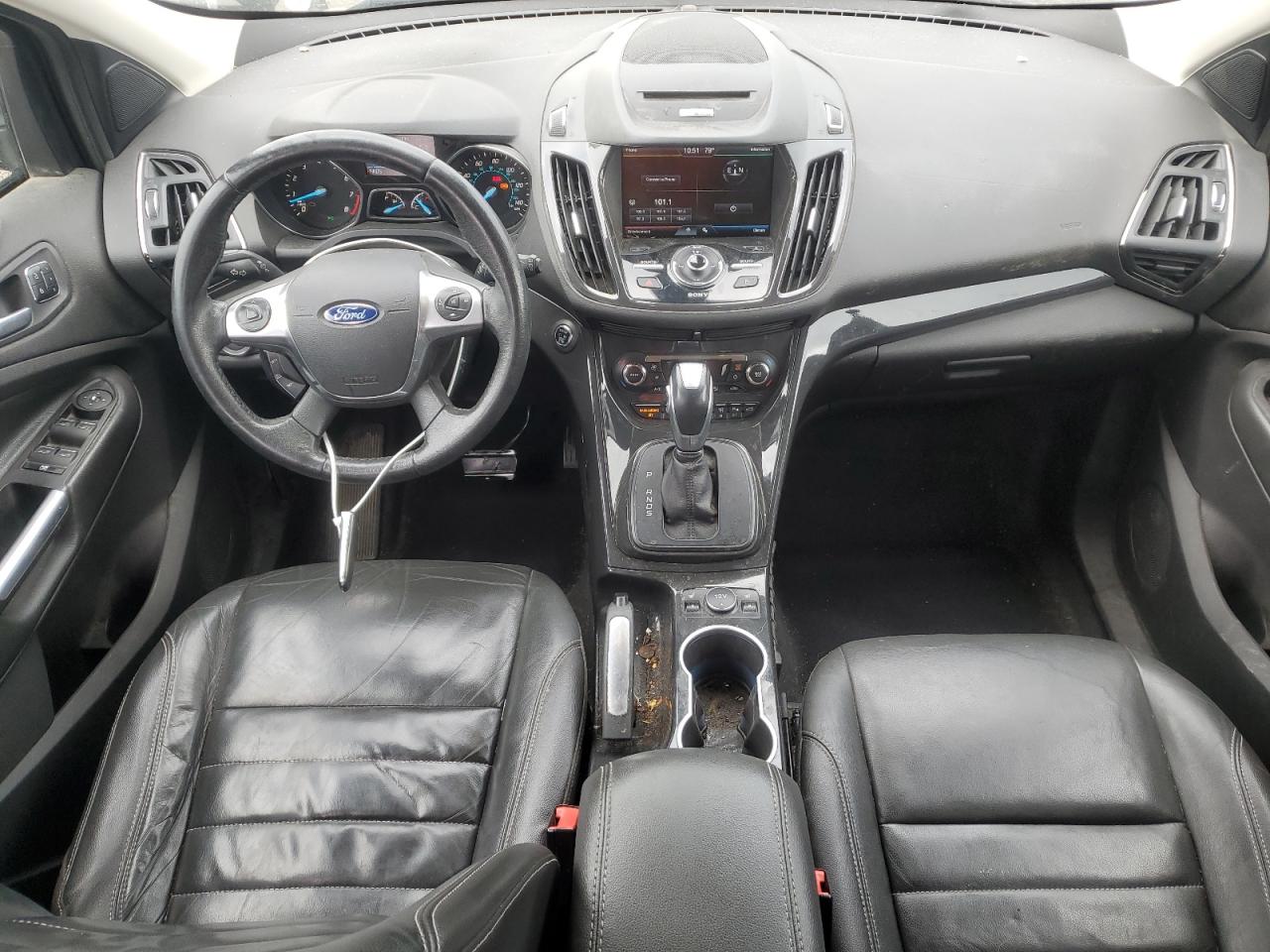 FORD ESCAPE TITANIUM