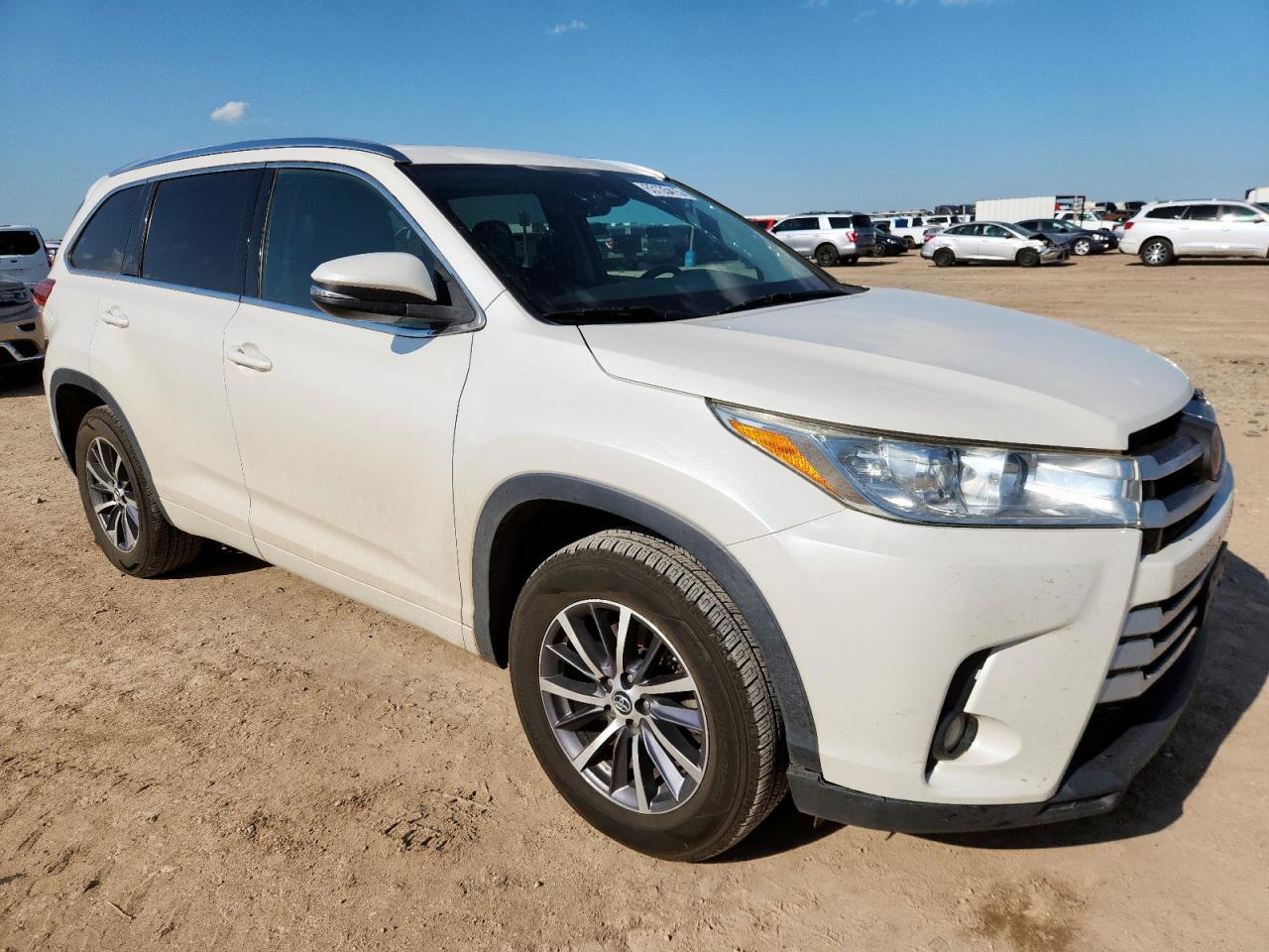 TOYOTA HIGHLANDER SE