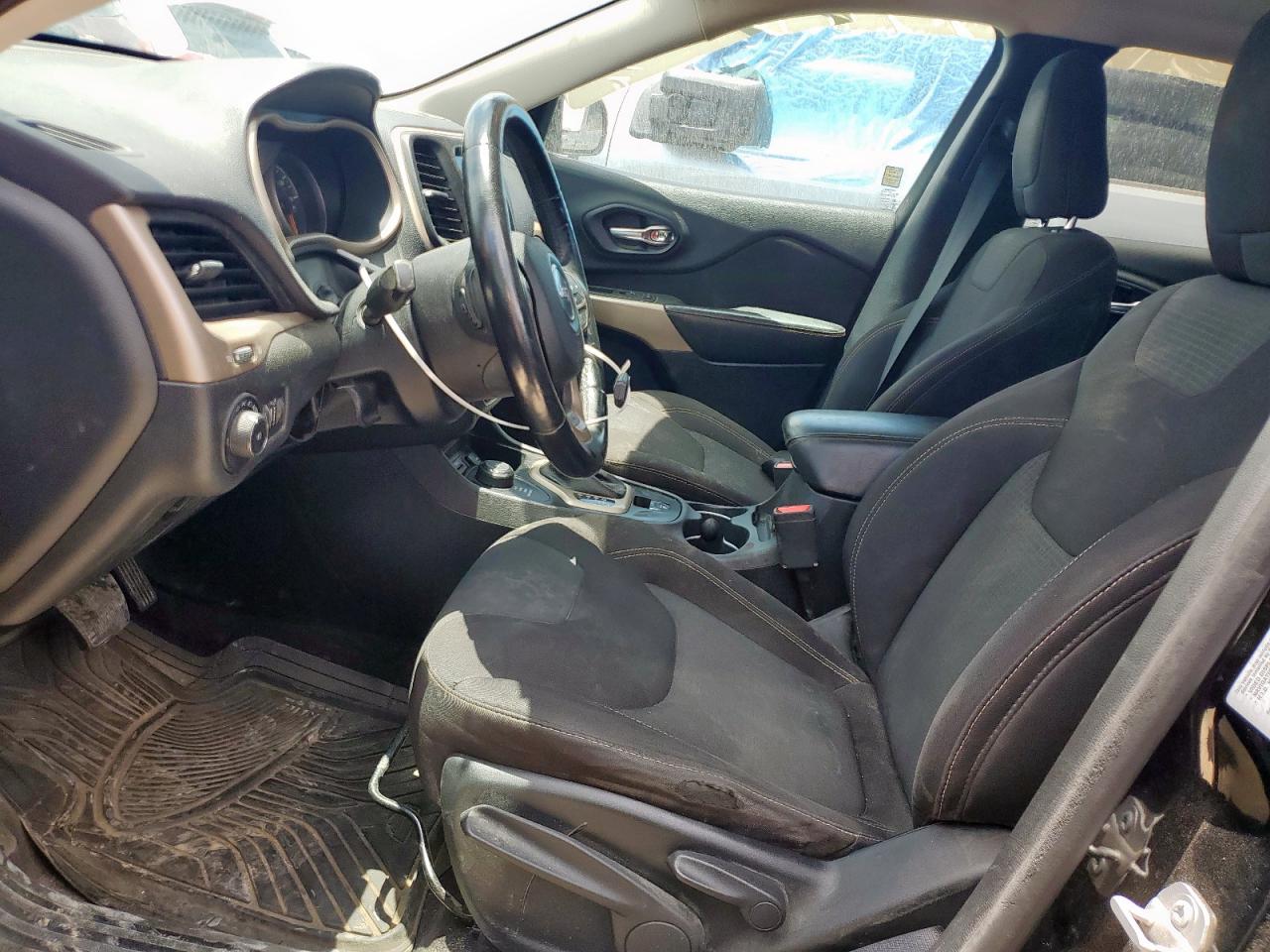 JEEP GRAND CHEROKEE LATITUDE