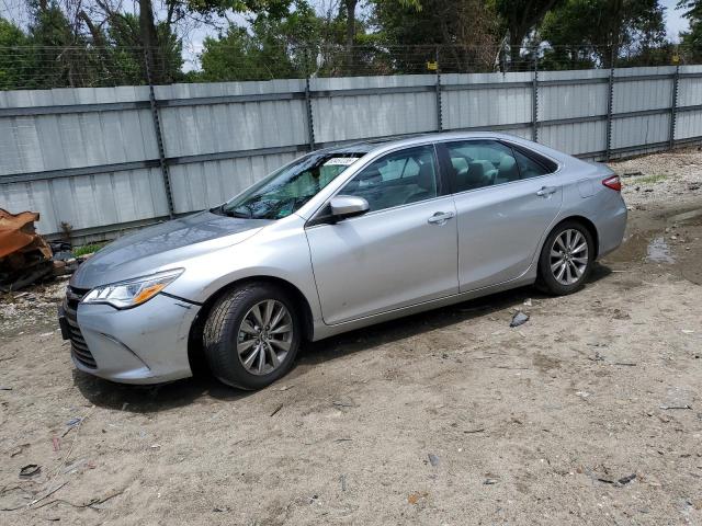 TOYOTA CAMRY XSE