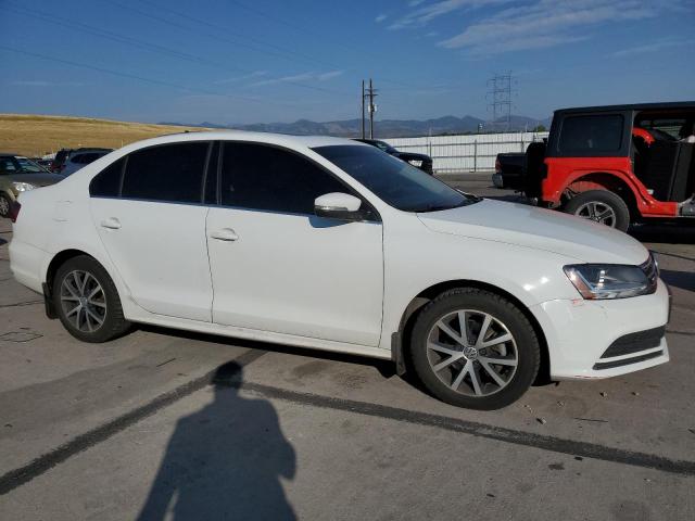 2017 VOLKSWAGEN JETTA SE 3VWDB7AJ4HM384429