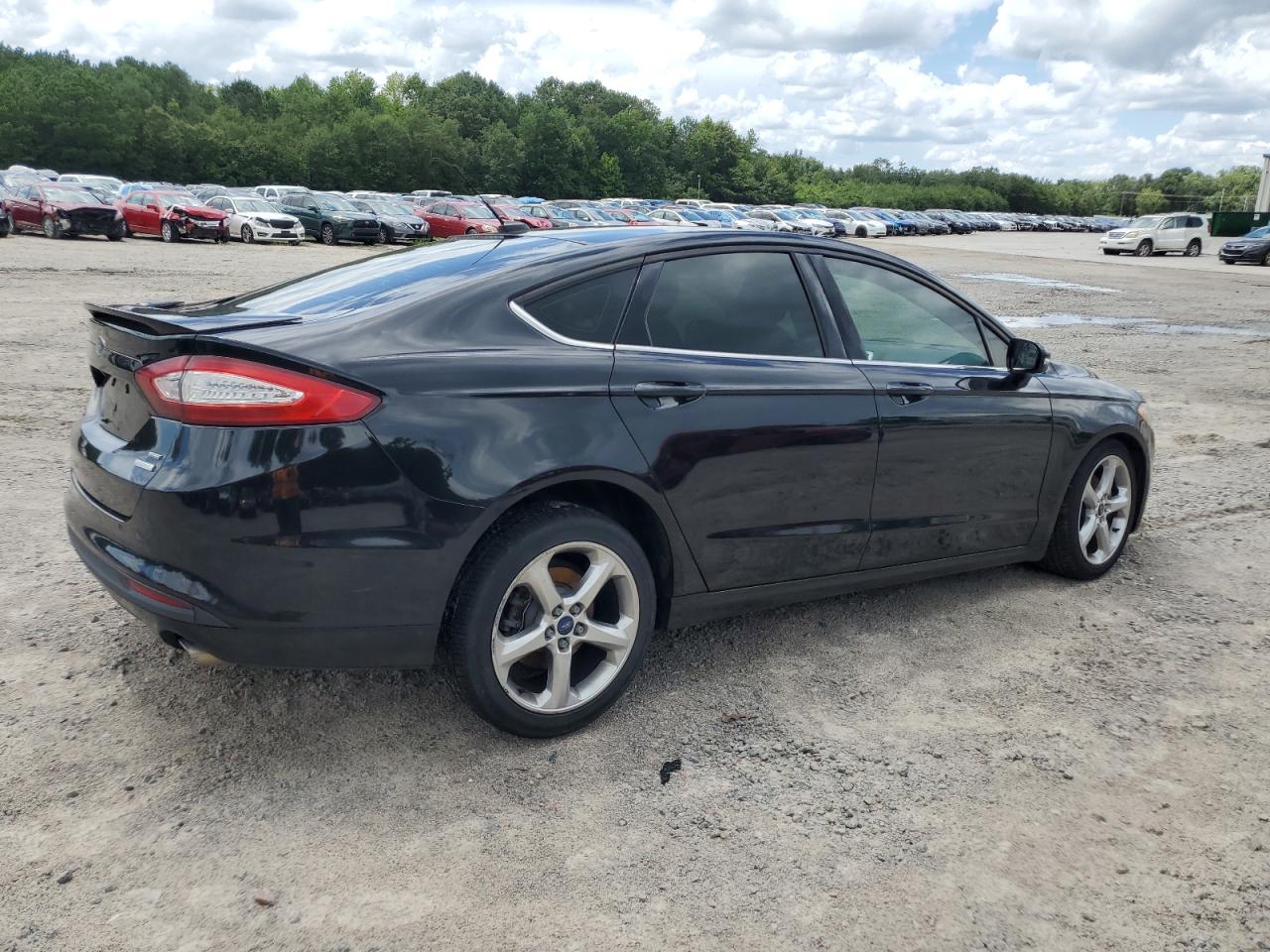 FORD FUSION SE
