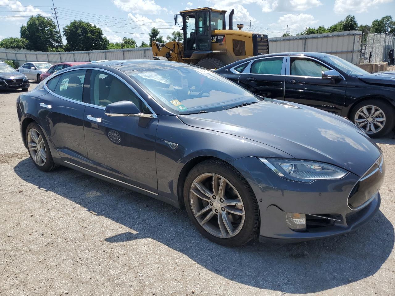TESLA MODEL S 85D