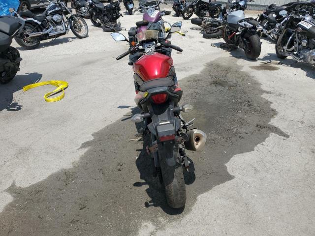 2018 SUZUKI GSX250R LC6DN11A3J1102884