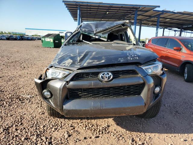 2018 TOYOTA 4RUNNER SR JTEBU5JR0J5534364