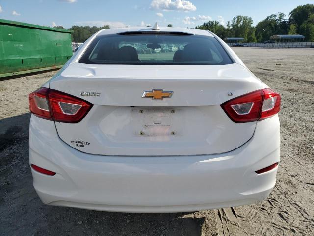 2018 CHEVROLET CRUZE LT 1G1BE5SM2J7240837