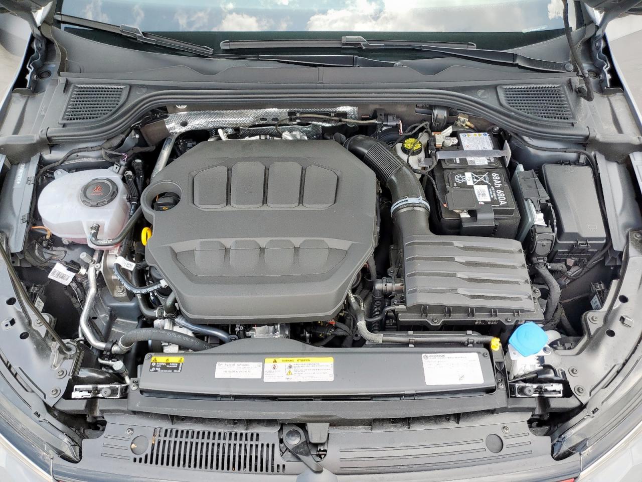 VOLKSWAGEN GOLF GTI SE