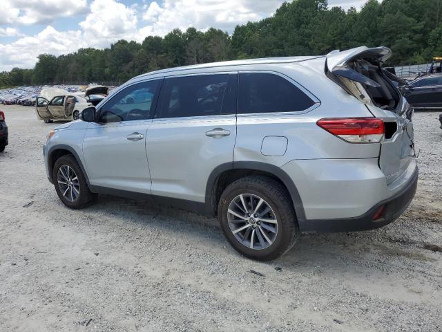 2019 TOYOTA HIGHLANDER 5TDKZRFH0KS566109