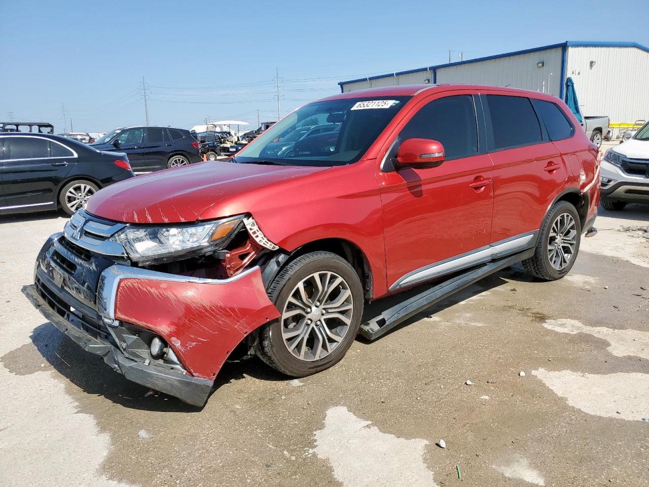 MITSUBISHI OUTLANDER SE