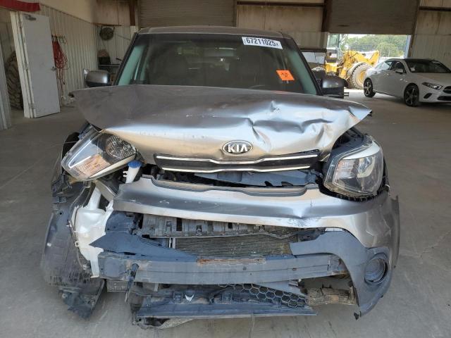 2018 KIA SOUL KNDJN2A2XJ7613821