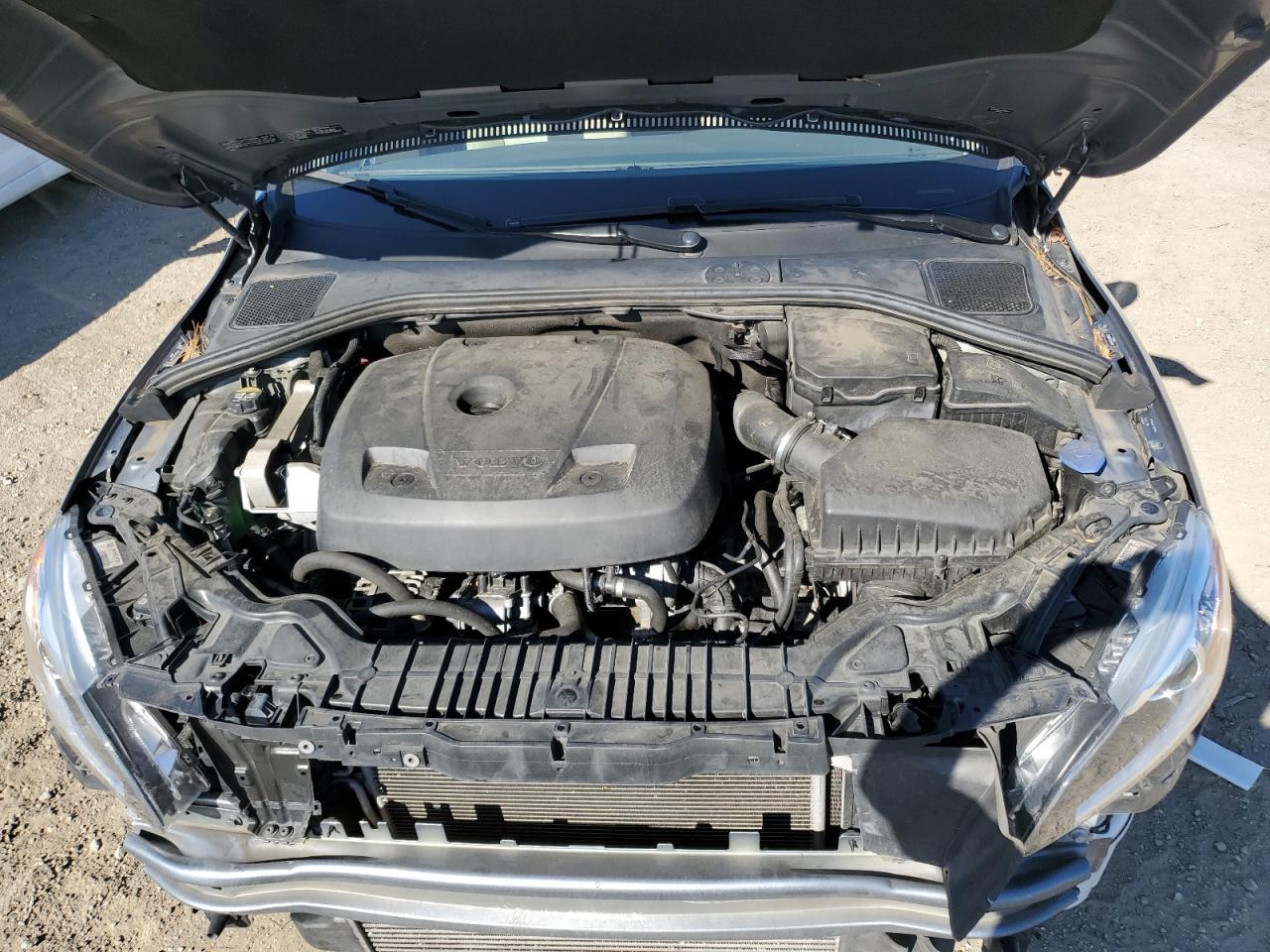 VOLVO V60 T5 DYNAMIC