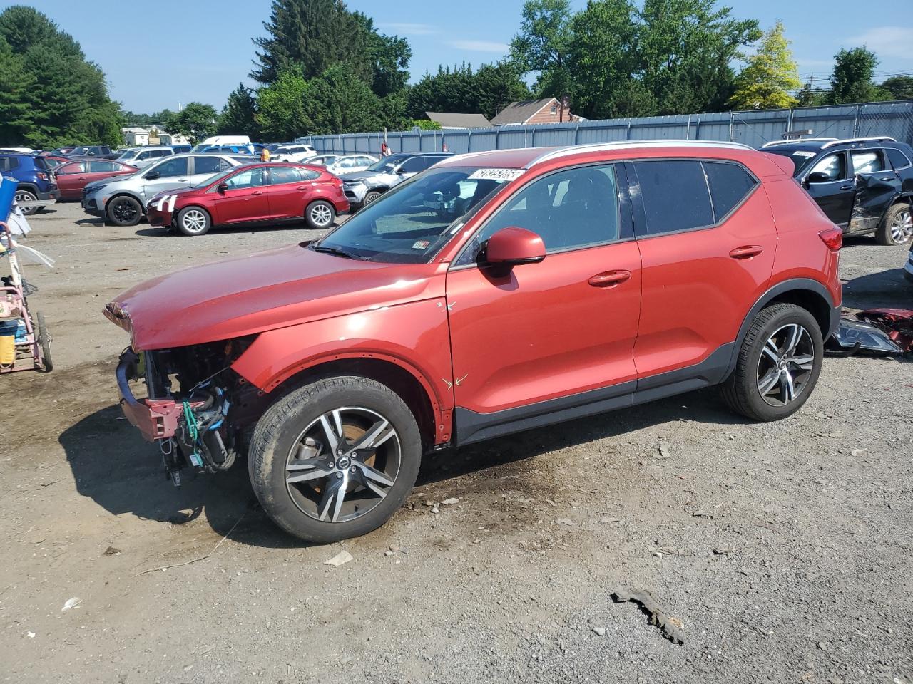 VOLVO XC40 CORE