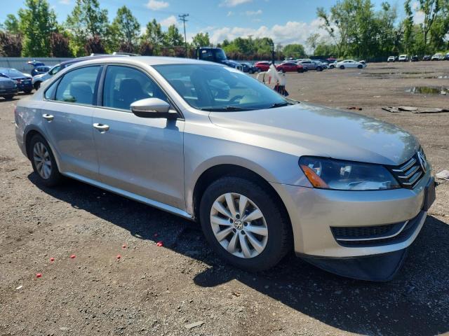 2012 VOLKSWAGEN PASSAT S - 1VWAP7A32CC053302