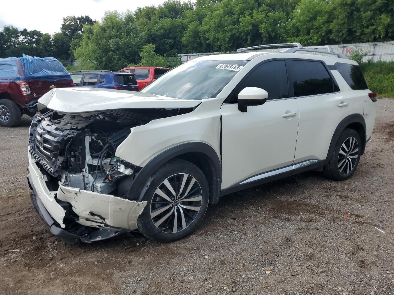 NISSAN PATHFINDER PLATINUM