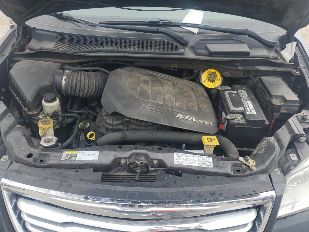 CHRYSLER TOWN & COUNTRY TOURING L