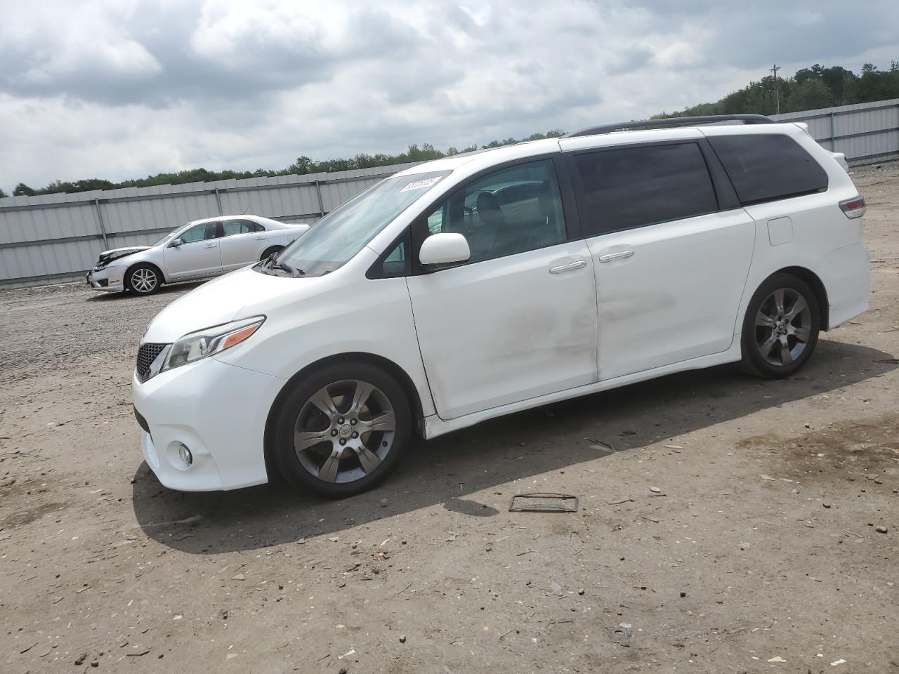 TOYOTA SIENNA SPORT