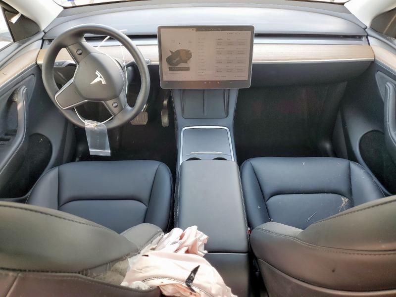 2024 TESLA MODEL Y 7SAYGDEE4RA233162
