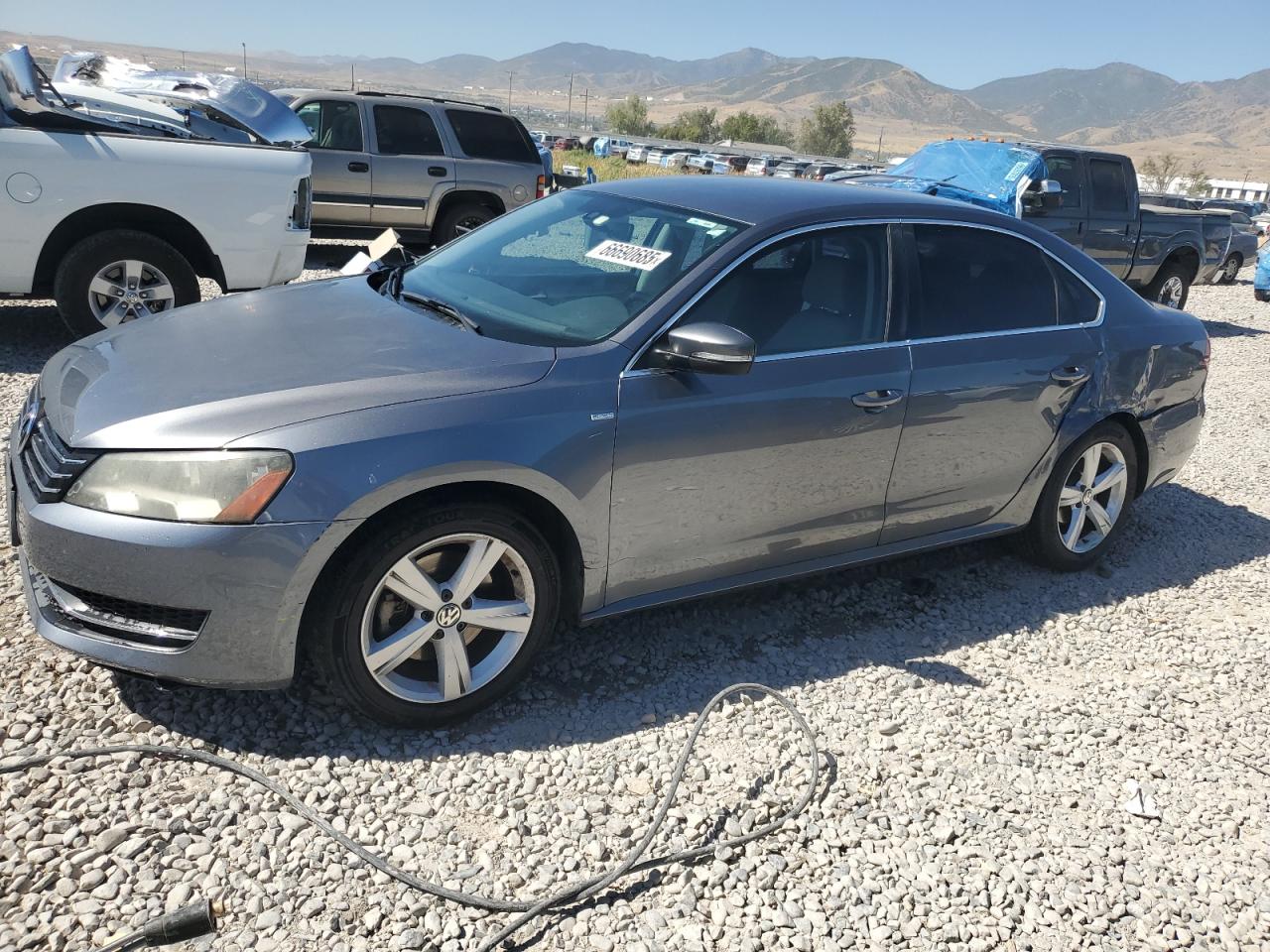 VOLKSWAGEN PASSAT S