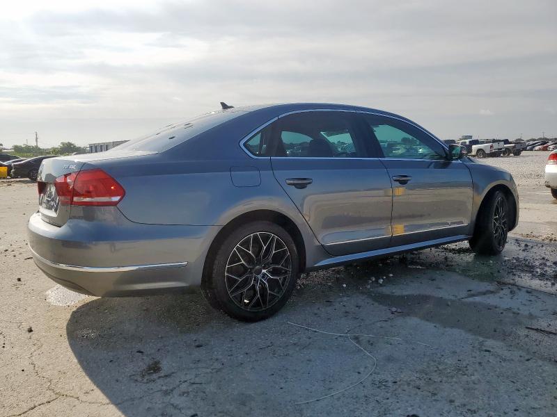 2015 VOLKSWAGEN PASSAT SEL - 1VWCV7A37FC067702