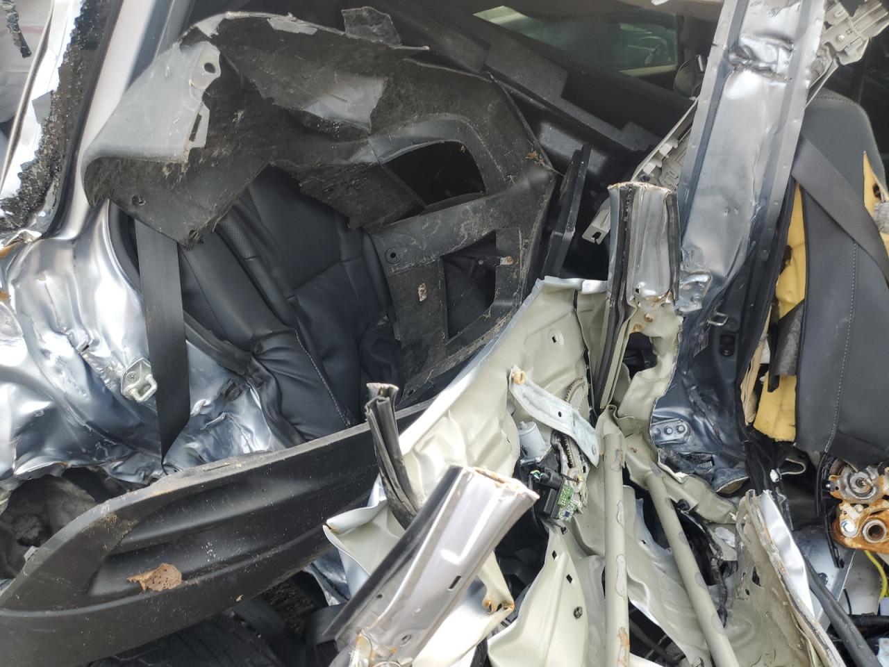 SUBARU OUTBACK LIMITED