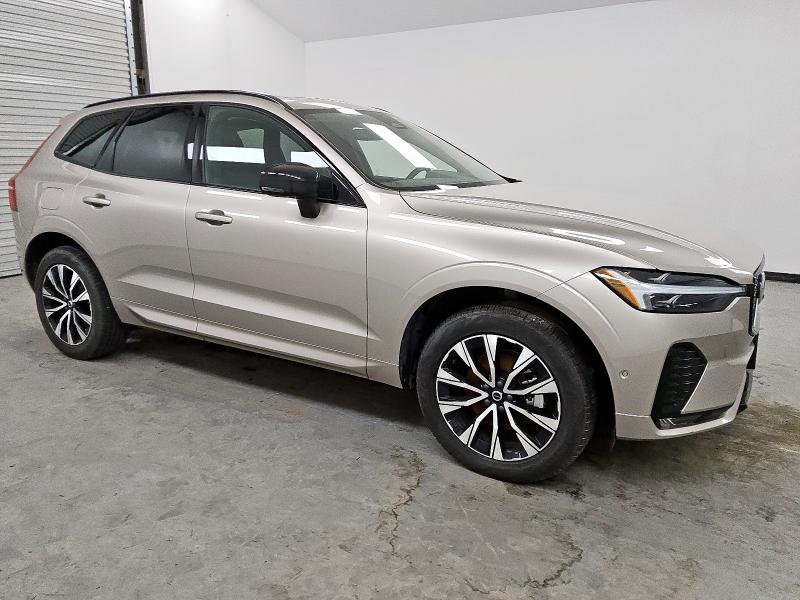 2025 VOLVO XC60 PLUS YV4M12RC4S1116187