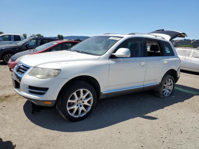 VOLKSWAGEN TOUAREG 2