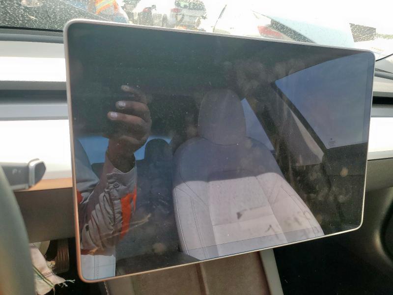 2021 TESLA MODEL 3 5YJ3E1EB5MF026437