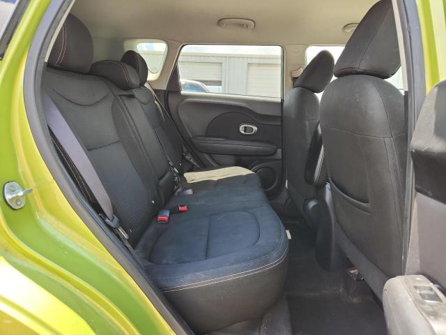 2015 KIA SOUL + KNDJP3A59F7772184