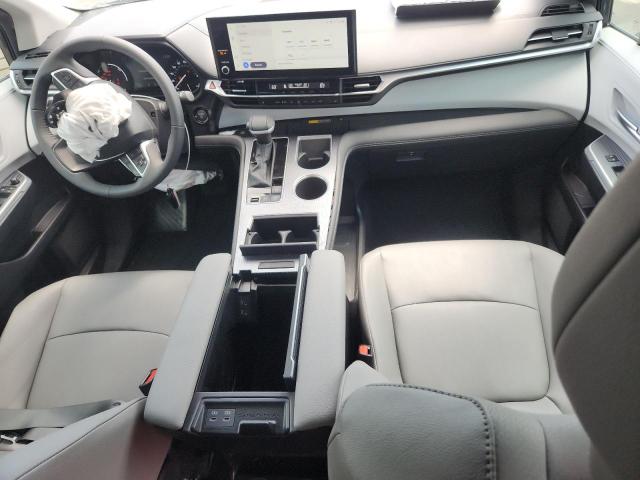 2025 TOYOTA SIENNA XLE 5TDYRKEC8SS243210